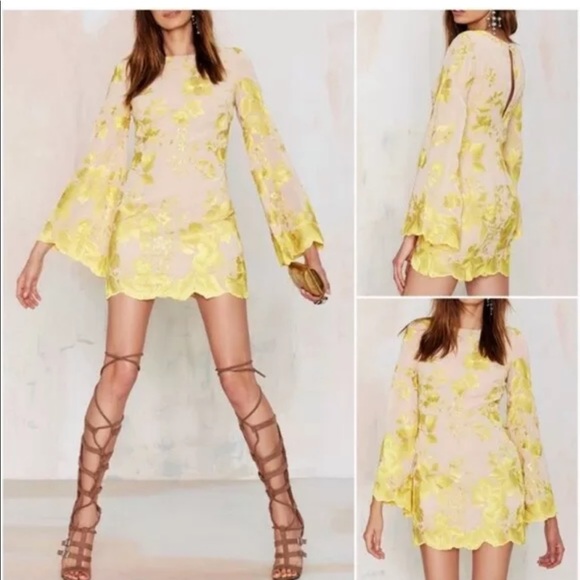 Dress the Population Dresses & Skirts - ⭐️NWT Dress The Population Paige Metallic Dress⭐️